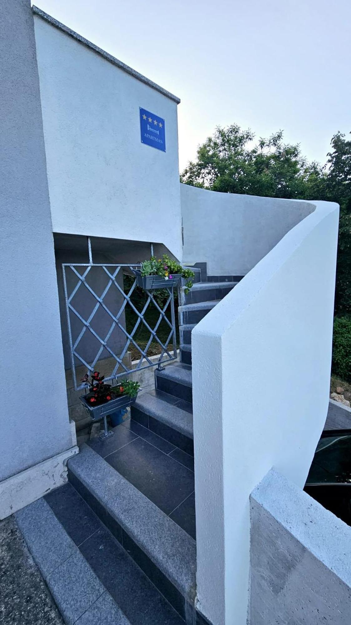 Apartament Apartman Tera Dobreć Zewnętrze zdjęcie